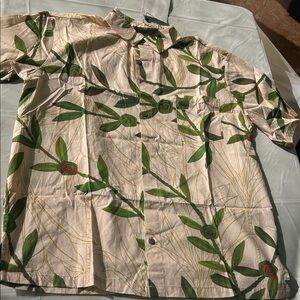 Men's Green and Cream Leaf Print Shirt